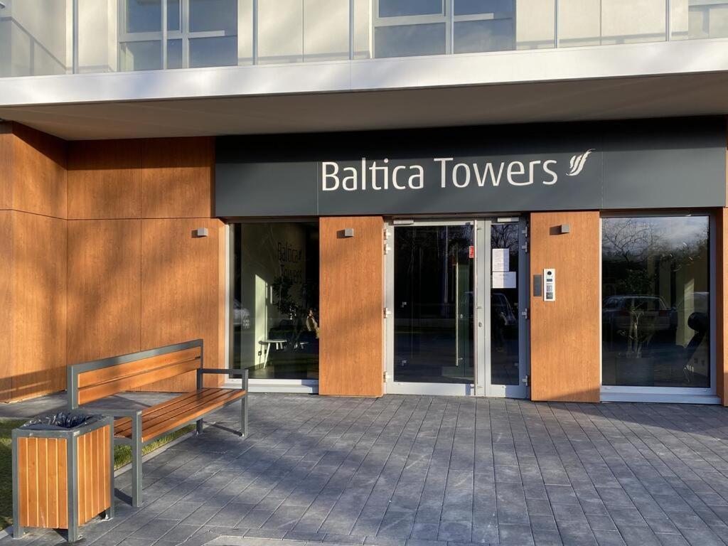 Ideal Baltica Towers Apartment